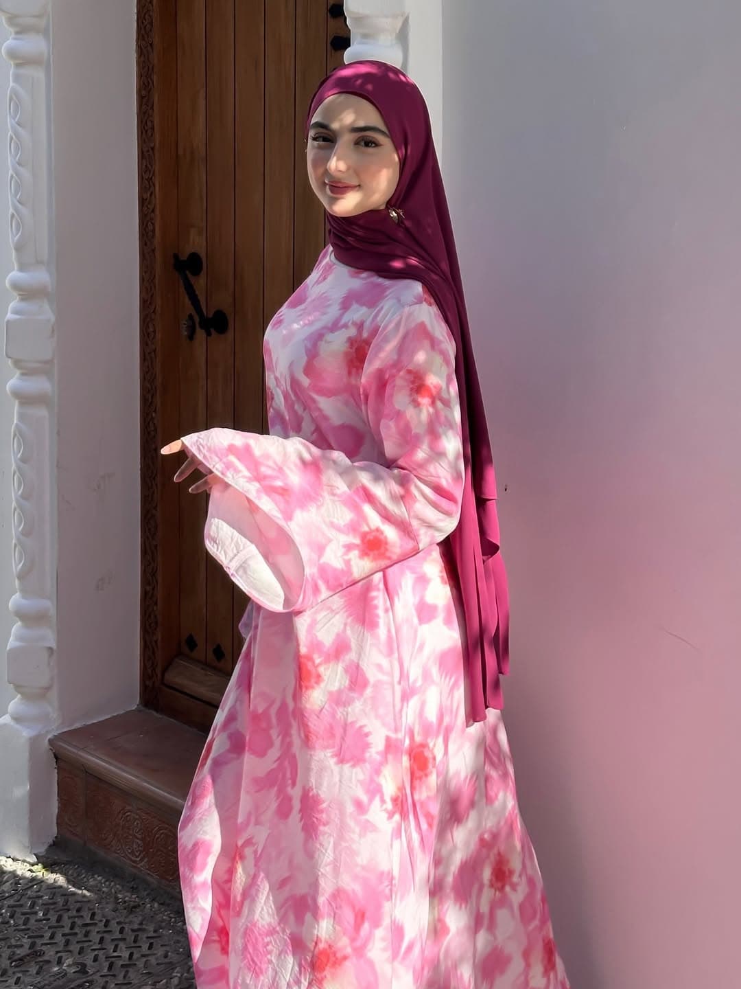 Soft Pink Elegance - Image 2